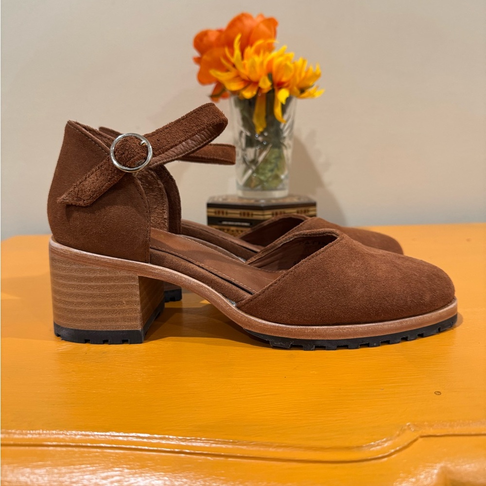 Portland Leather Goods Patina Footwear Heeled Mary Jane Brown Suede Size 8.5